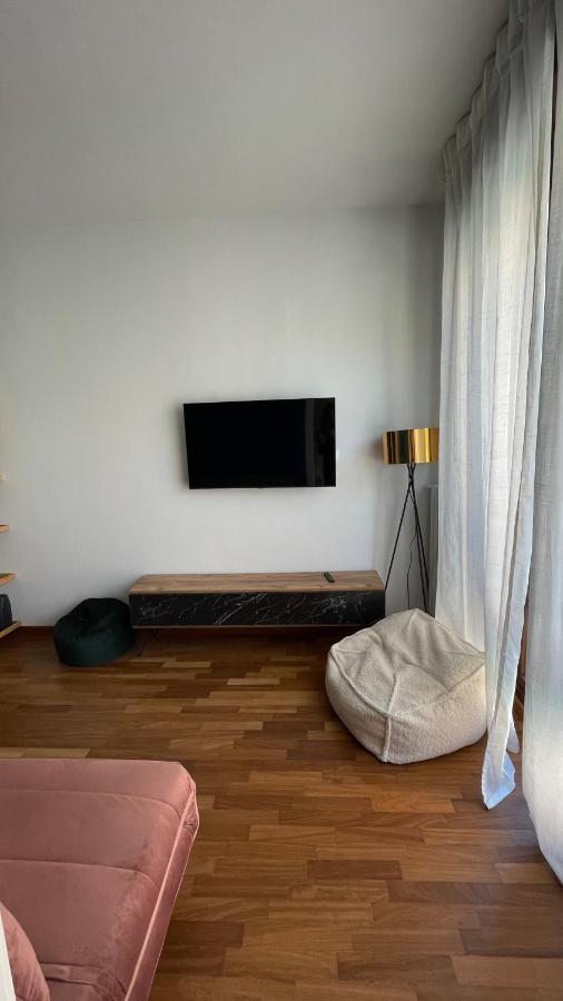 Апартаменти Bocconi 1 Bdr With Style Мілан Екстер'єр фото