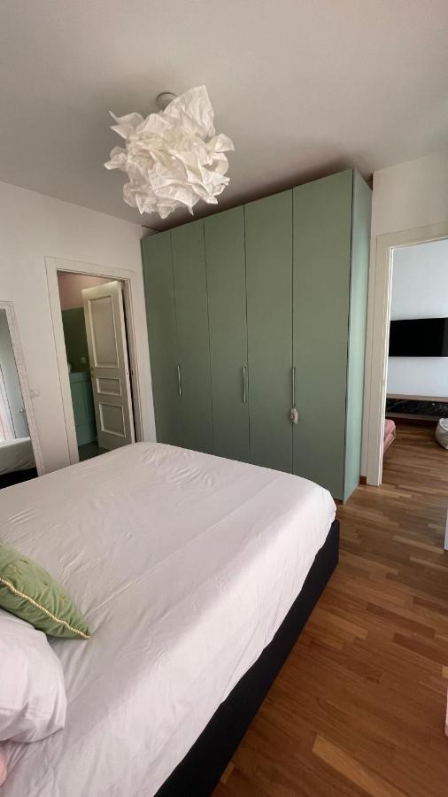 Апартаменти Bocconi 1 Bdr With Style Мілан Екстер'єр фото